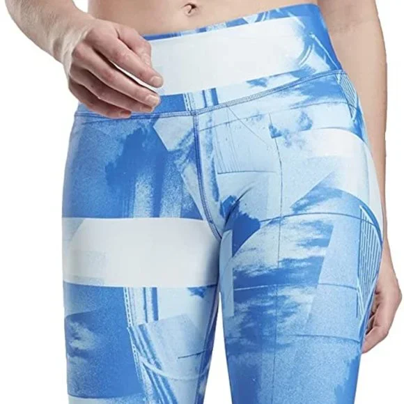🆕Reebok Women's Lux Bold Graphic Leggings,Chalk Blue, Brand New, NWT, Authentic - Picture 1 of 11